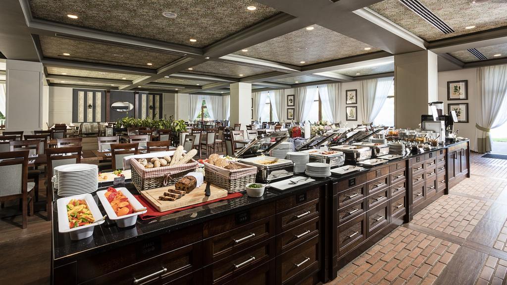 Hotel Aubrecht Country Spa Resort Przechlewo Kültér fotó